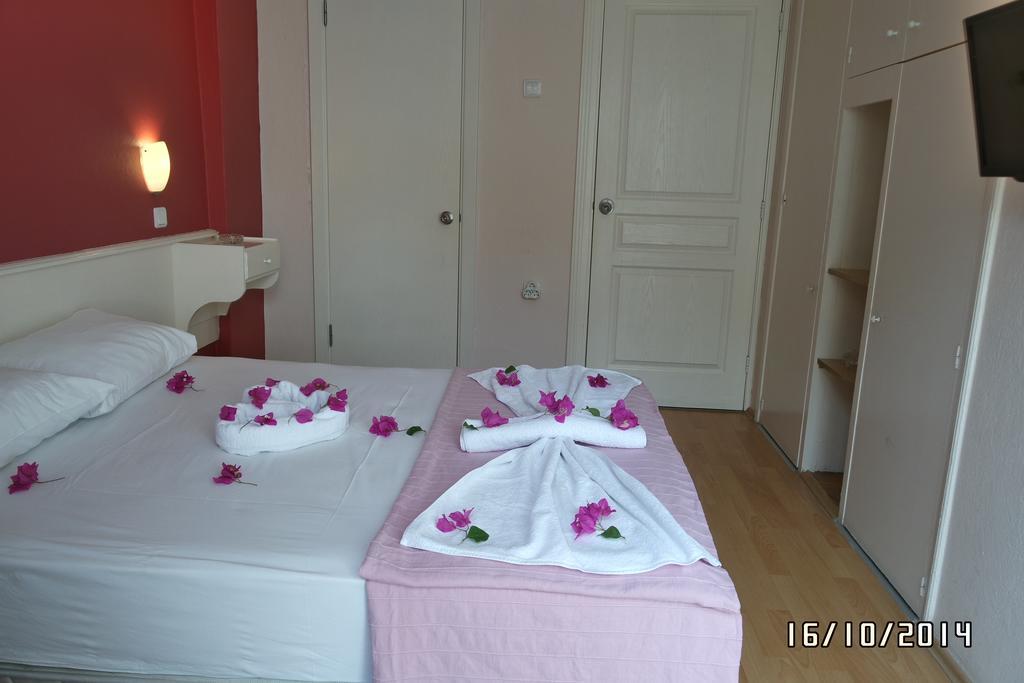 Villa Dedem Hotel フォチャ 部屋 写真