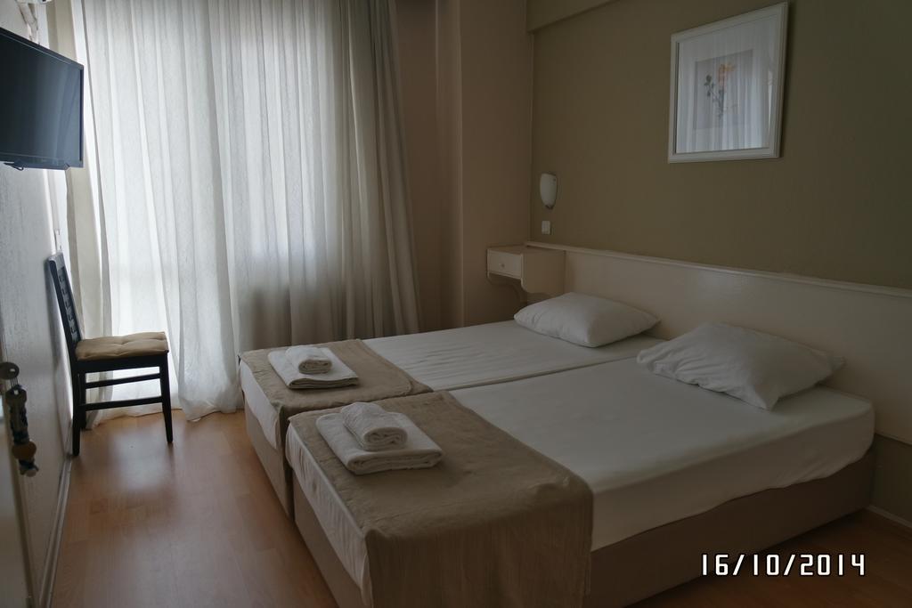 Villa Dedem Hotel フォチャ 部屋 写真